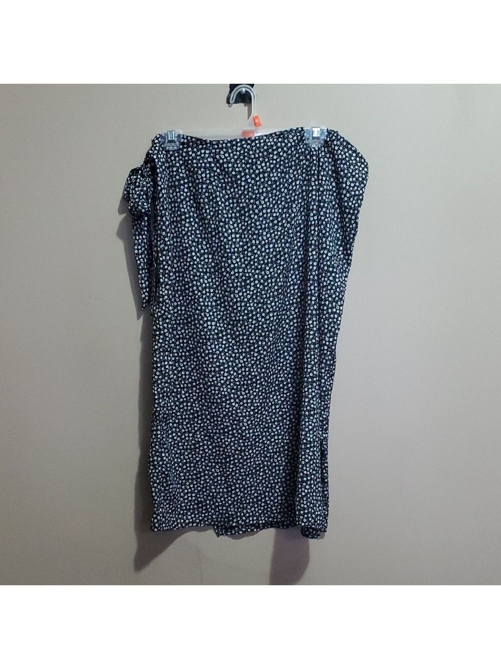 Shein Curve Elegant Black and White Patterned Skirt Size 1xl (Made Small)